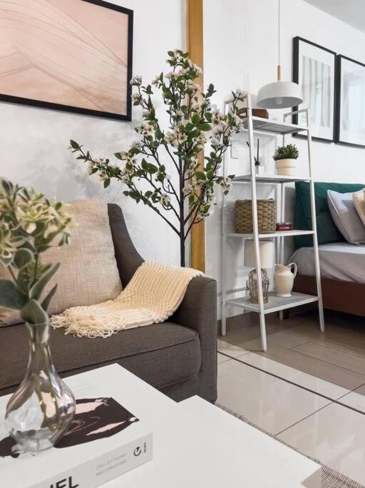 One Uptown Residences Bgc Taguig Eksteriør bilde