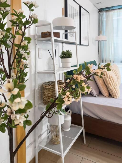 One Uptown Residences Bgc Taguig Eksteriør bilde
