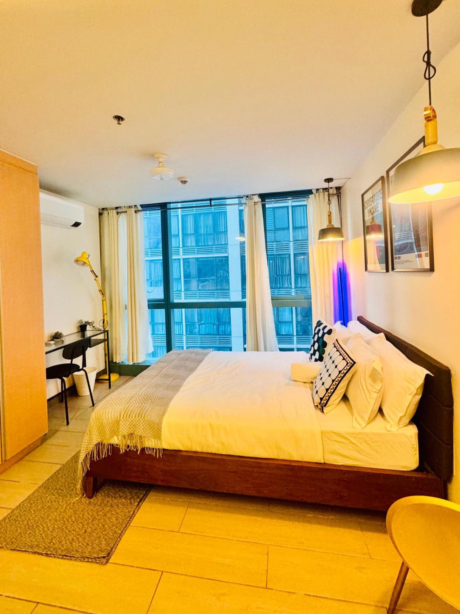 One Uptown Residences Bgc Taguig Eksteriør bilde